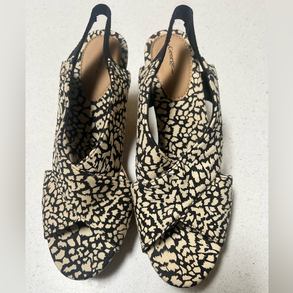 🆕 George - Black & Cream Peep-Toe Wedges - Picture 6 of 8